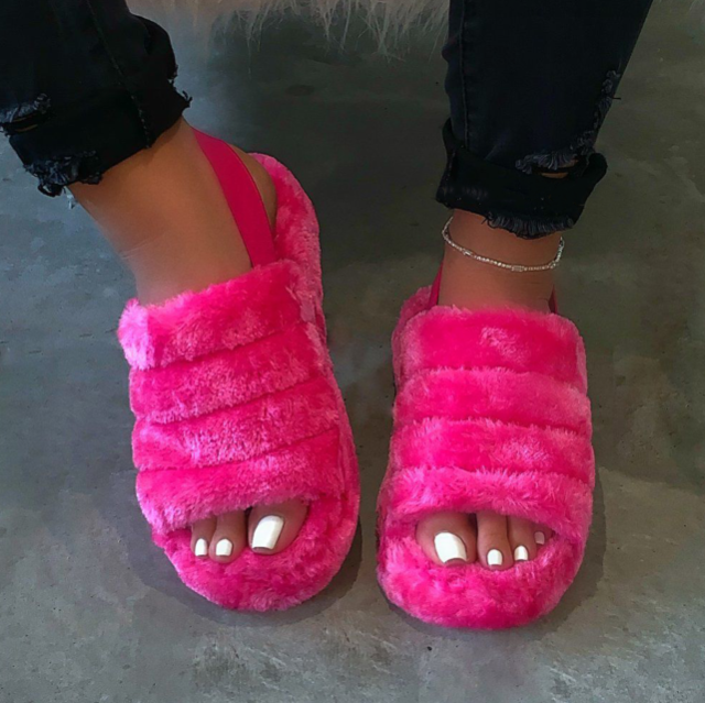 fuzzy slippers slides