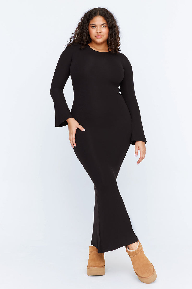 Skivys Femme Black Built in Bra Layer Side Ruching and Slit Maxi Dress –  The Saved Collection