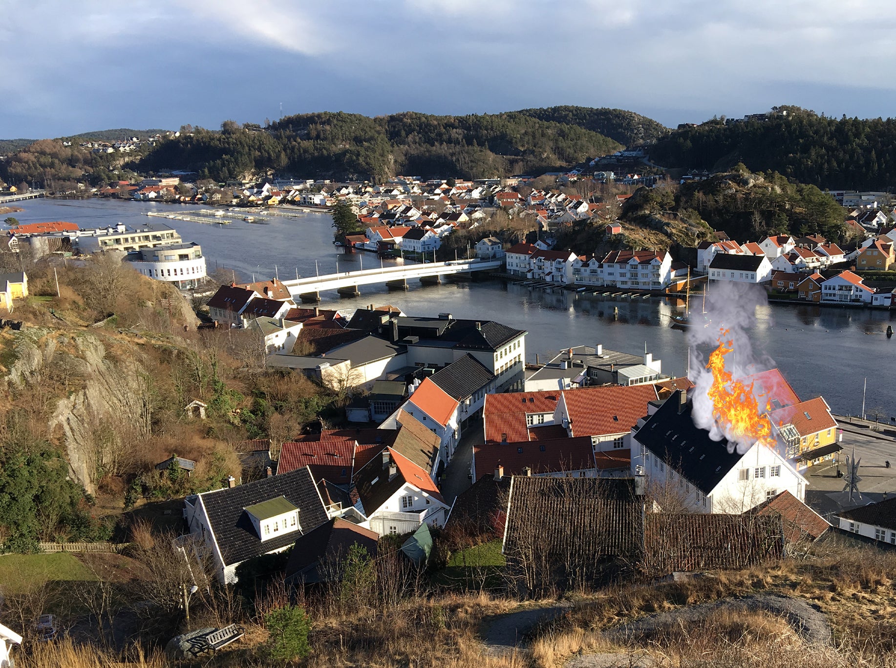 Videoovervåkning som brannverns løsning for byer. Detec Next Fire en norsk videoovervåkningsløsning for bydelsovervåkning av tett trehusbebyggelse.