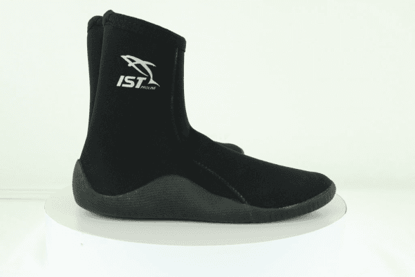 Closeout Sale 3mm Neoprene Socks with Vulcanized Sole –