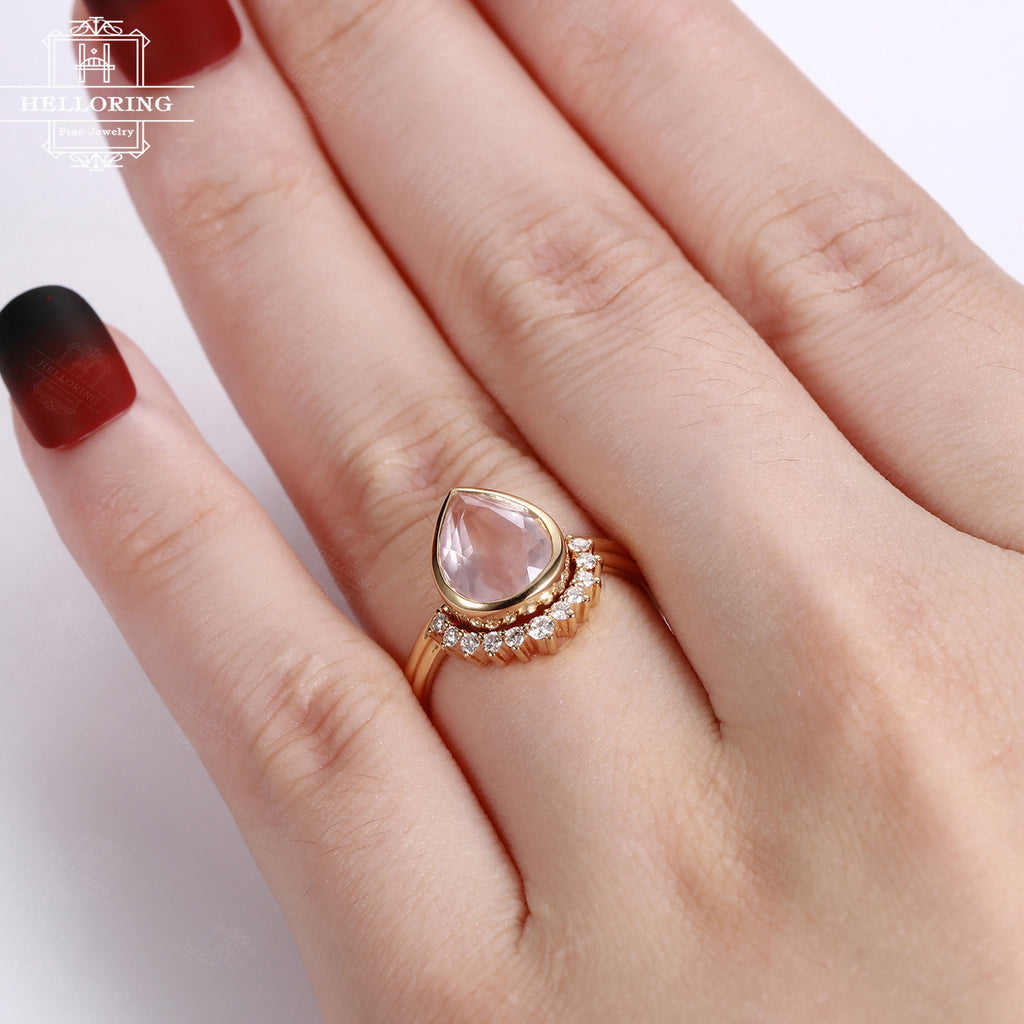 Rose quartz engagement ring Rose gold 