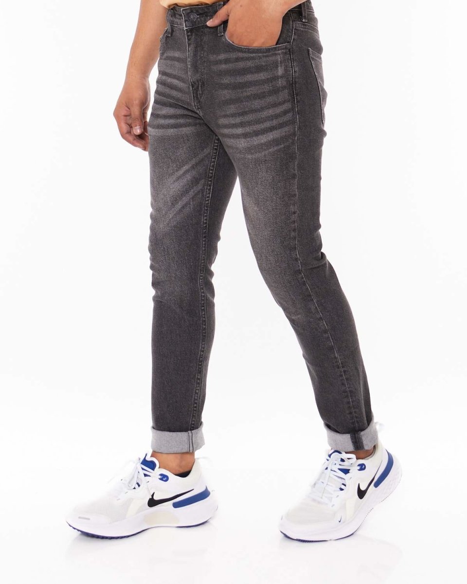 MOI OUTFIT-Pocket Logo Straight Leg Men Jeans 25.90