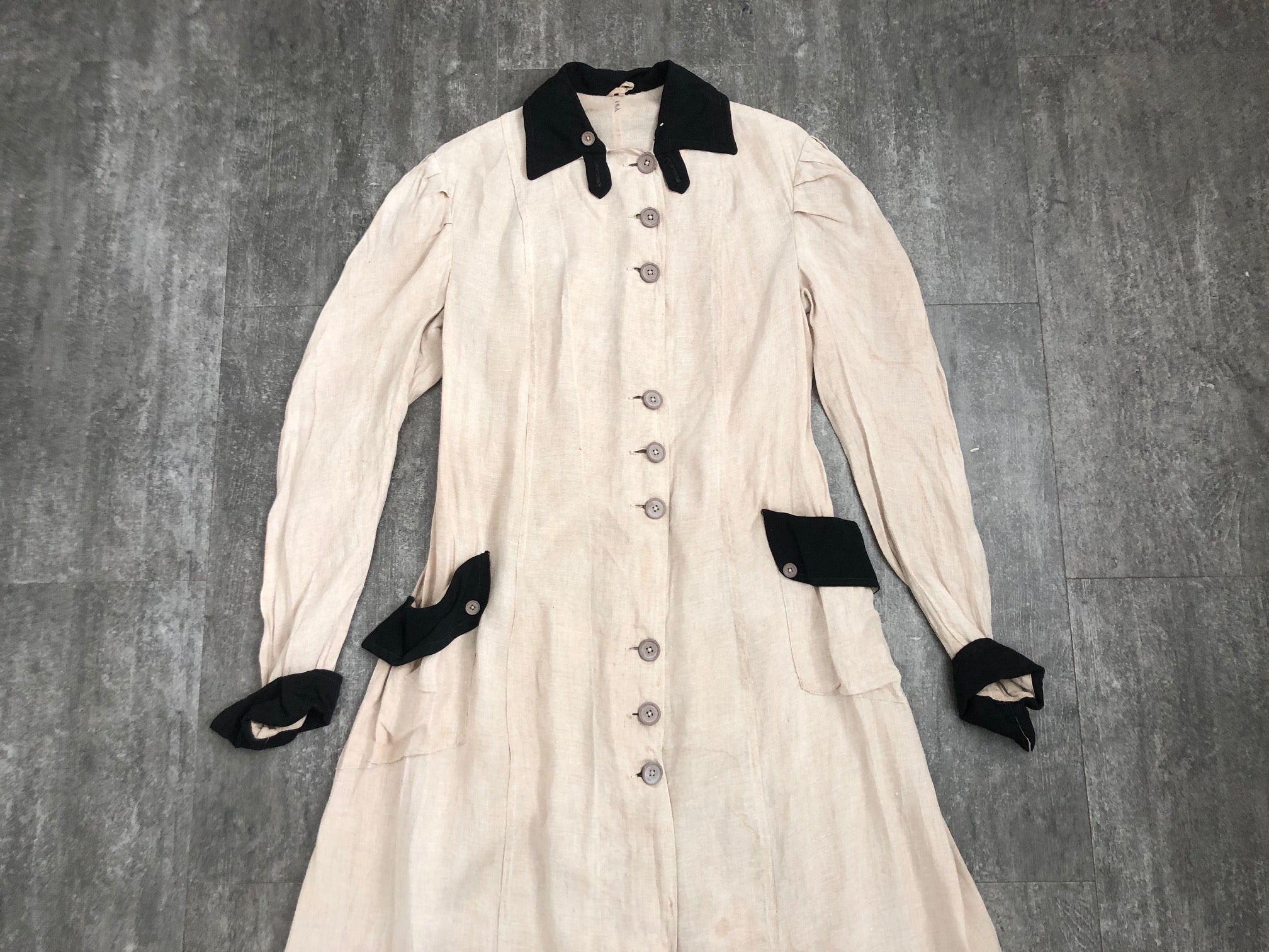 Antique linen duster . vintage motoring coat . size m to l