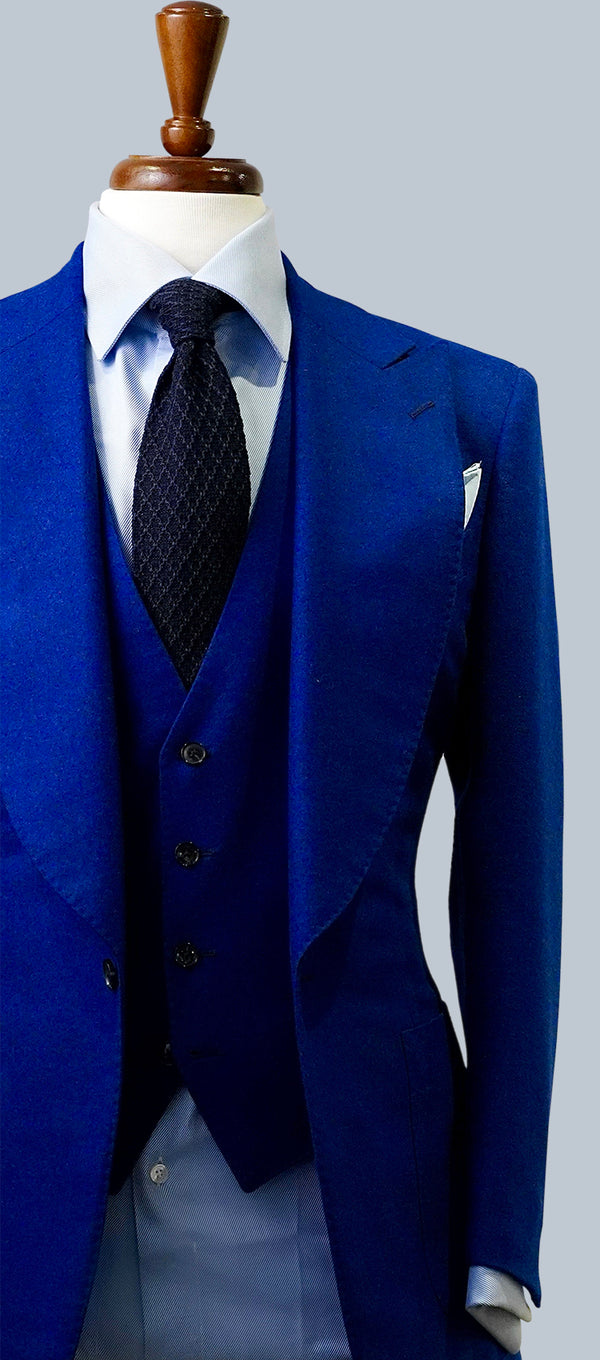 Men's Blue check Suit, Size 43 regular, pant waist 34 ready to ship, free  DHL shipping worldwide