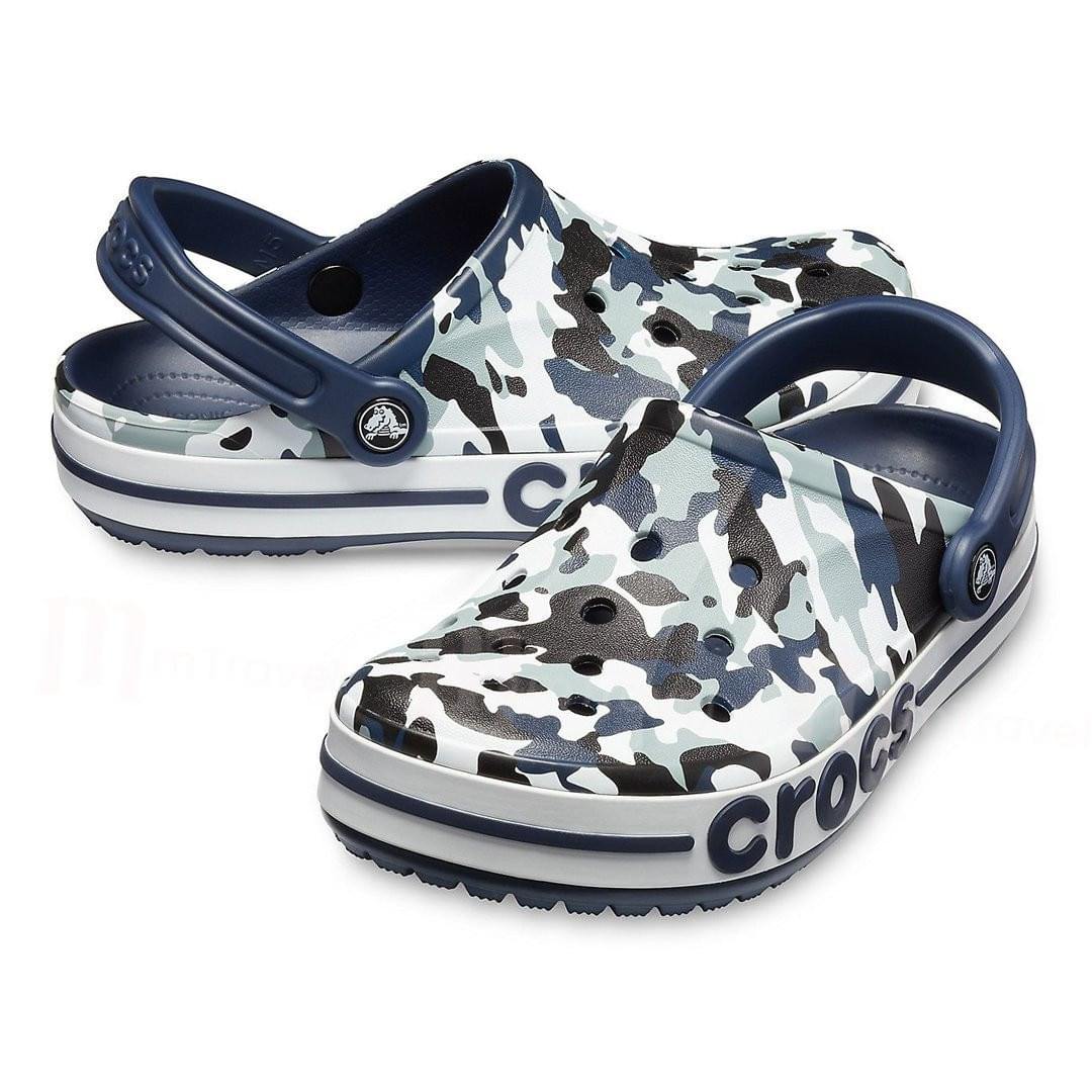 crocs blue camo