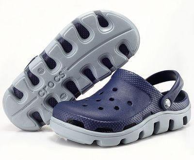 crocs top