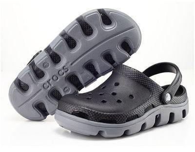 crocs classic clog black