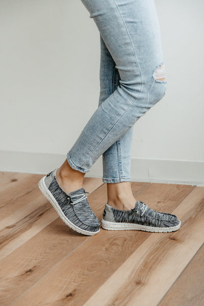 HEYDUDE Women's Wendy Shoes in Chambray Off Black – Glik's
