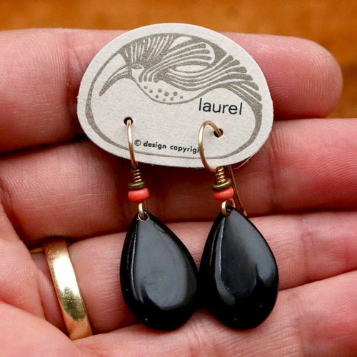 Vintage Laurel inc. Onyx drops, Gold-Plate Earrings