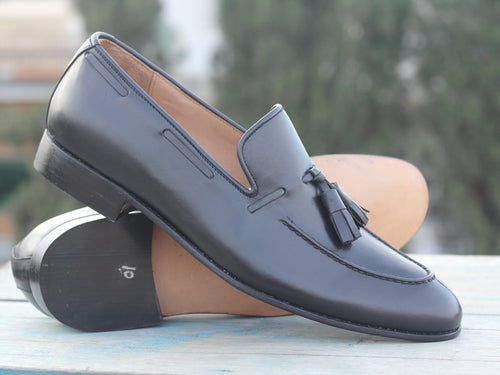 What is 2021 New Fashion Formal Business Men′ S Leather Shoes Luxury Men  Shoes Clutch Shoes Men Shoes Designer Shoes Fashion Shoes