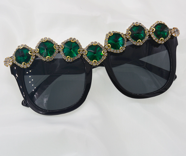 Charming Rhinestone Sunglasses
