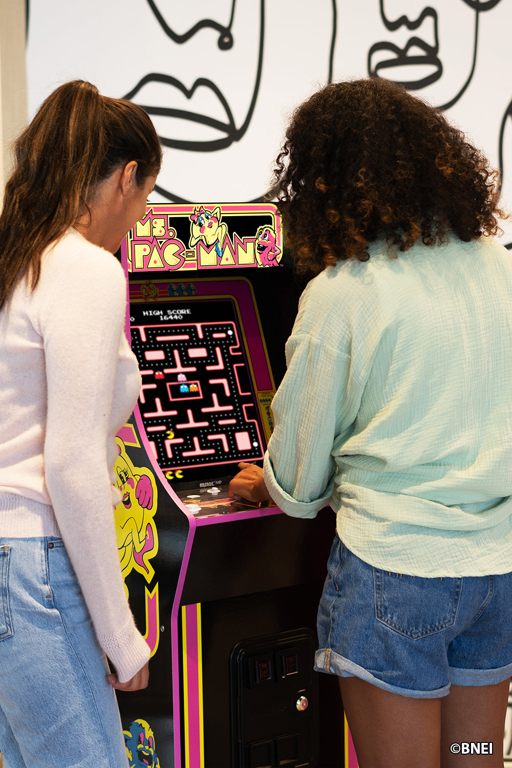 BANDAI NAMCO Legacy Arcade Game Ms. PAC-MAN™ Edition