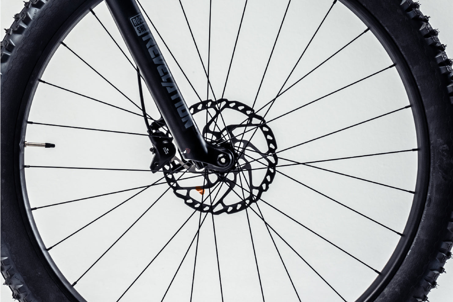 https://cdn.shopify.com/s/files/1/0082/4128/3143/files/Selectro_Elite_AL_eng-disc_brakes.jpg?v=1628862815