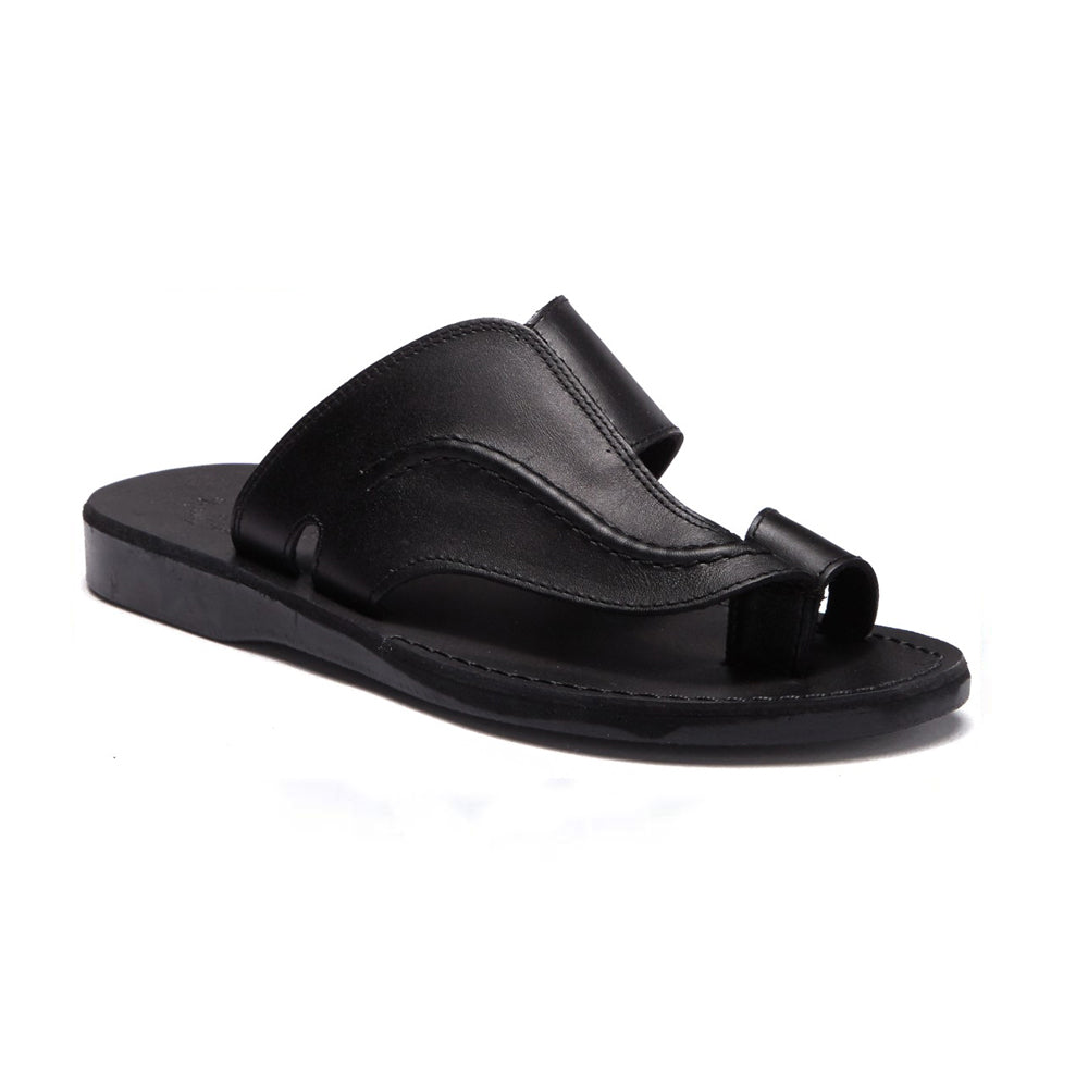 Magnify Faux-Leather Beach Slides | GUESS Factory