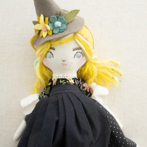 Short-haired Blonde Witch FC Girl Doll