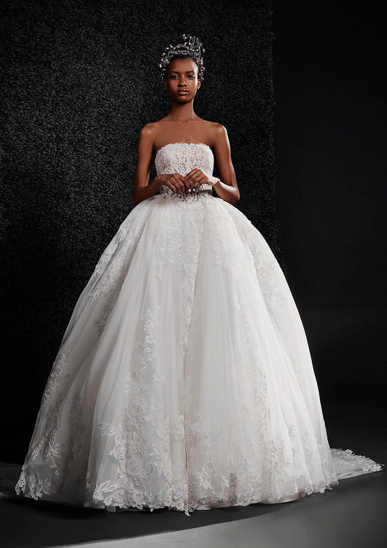 Author at Vera Wang's 2023 Bridal Collection: A Fusion of Classic