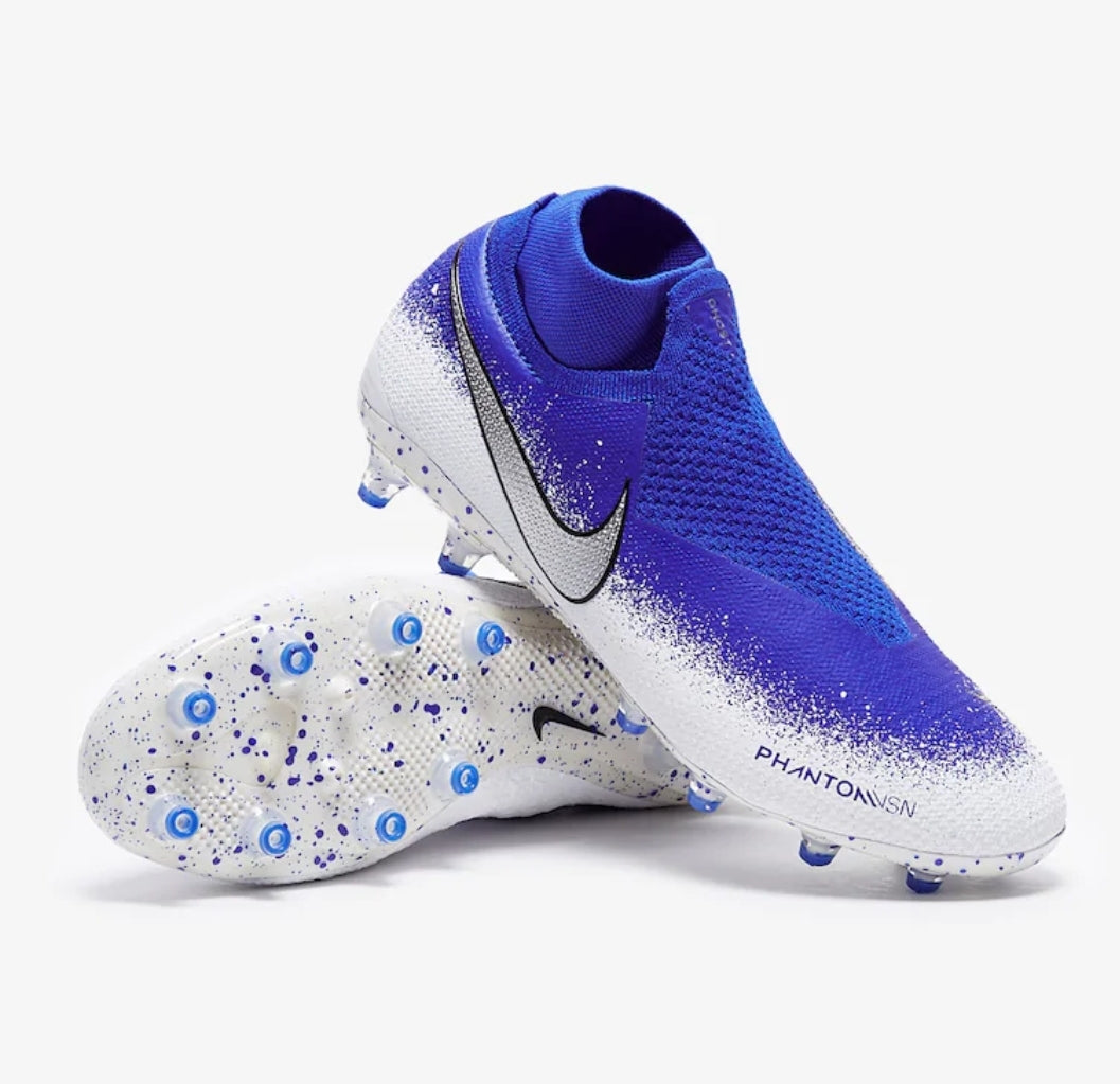 New Nike Soccer Cleats PHANTOM VSN Size 10.5 Volt White .