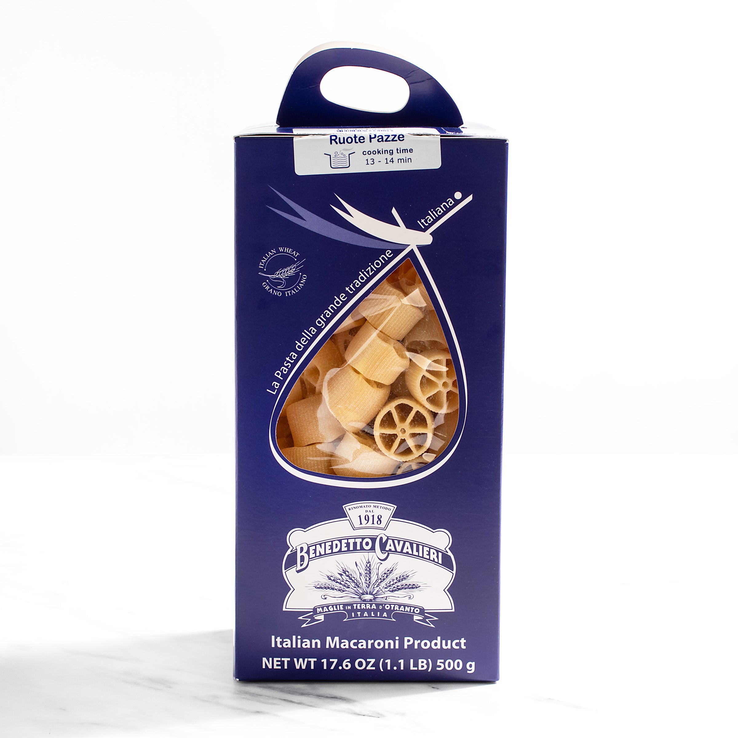 https://cdn.shopify.com/s/files/1/0082/7722/9604/files/5685_Benedetto_Cavalieri_Pasta_Ruote_Pazze-1.jpg?v=1694028511