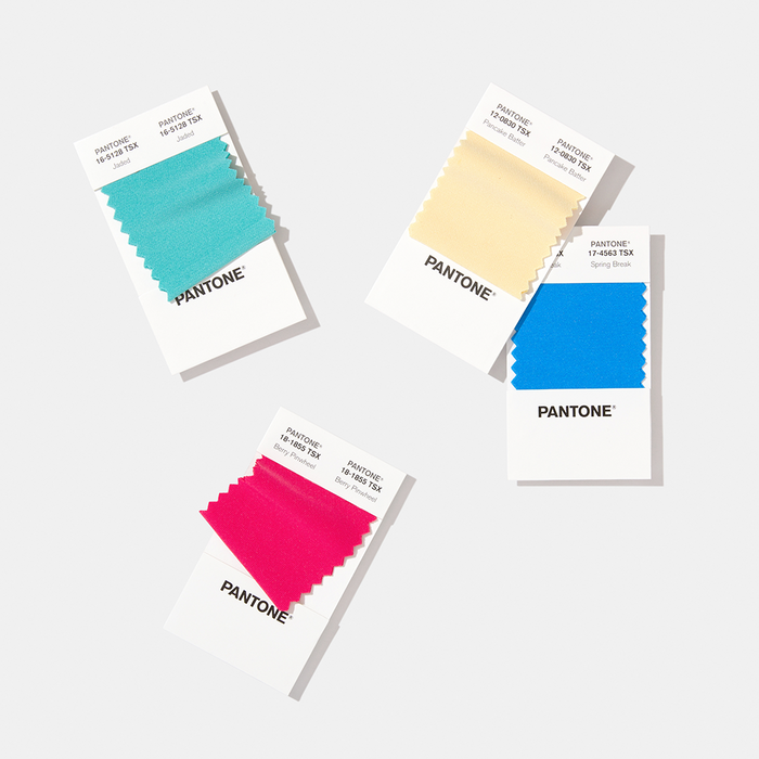 PANTONE Polyester Swatch Book— grafipress GmbH