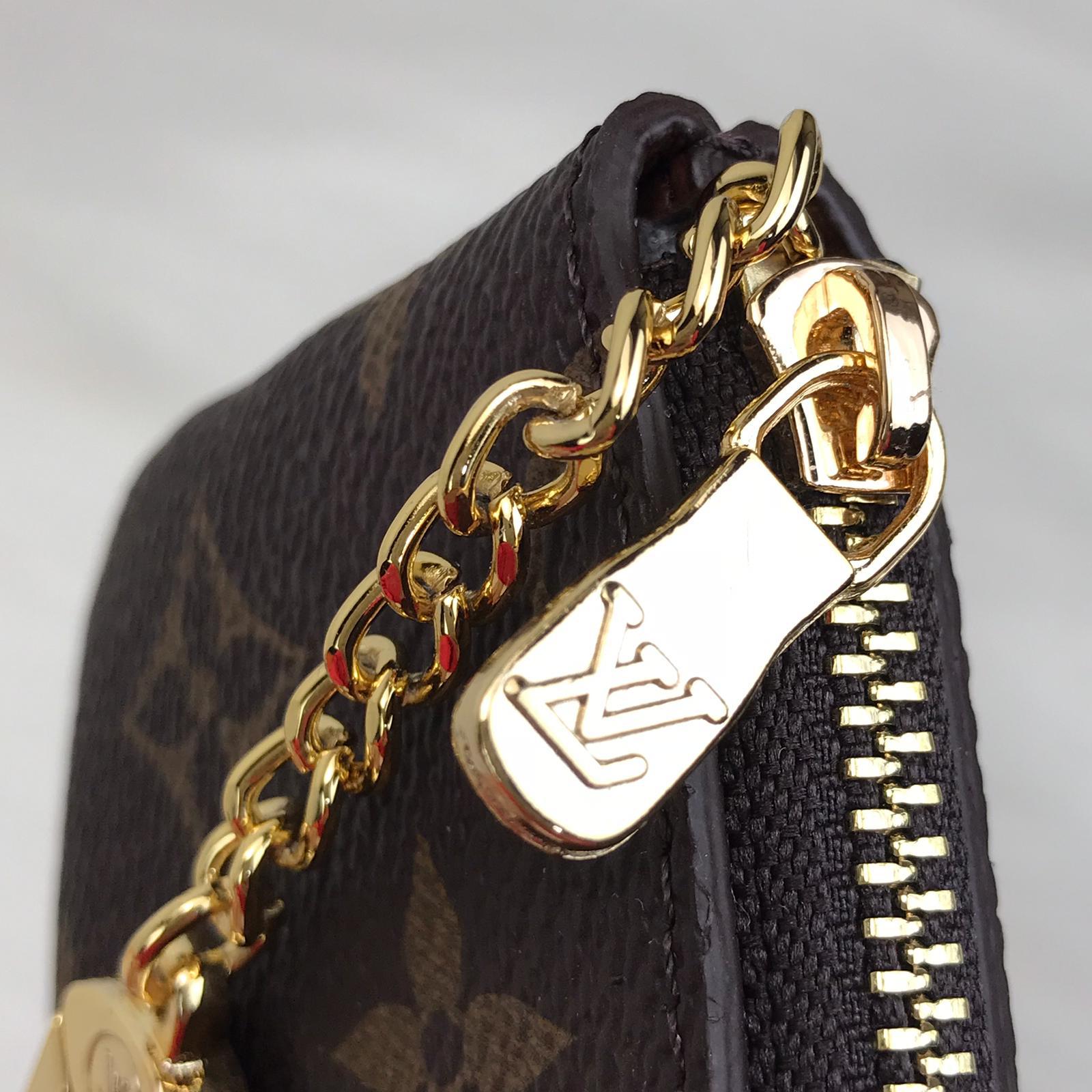 18 Ways To Use the LOUIS VUITTON Key Pouch / Key Cles  What