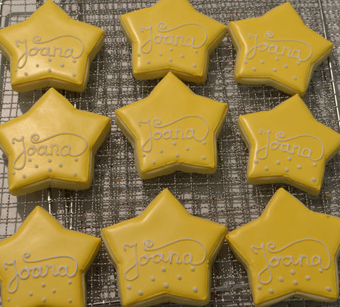 iced cookies lebkuchen fest keks yellow star stars decorated biscuits lebkuchenherz keksgeschenk geschenkideen