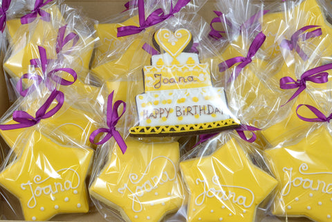 iced cookies lebkuchen fest keks yellow star stars decorated biscuits lebkuchenherz keksgeschenk geschenkideen