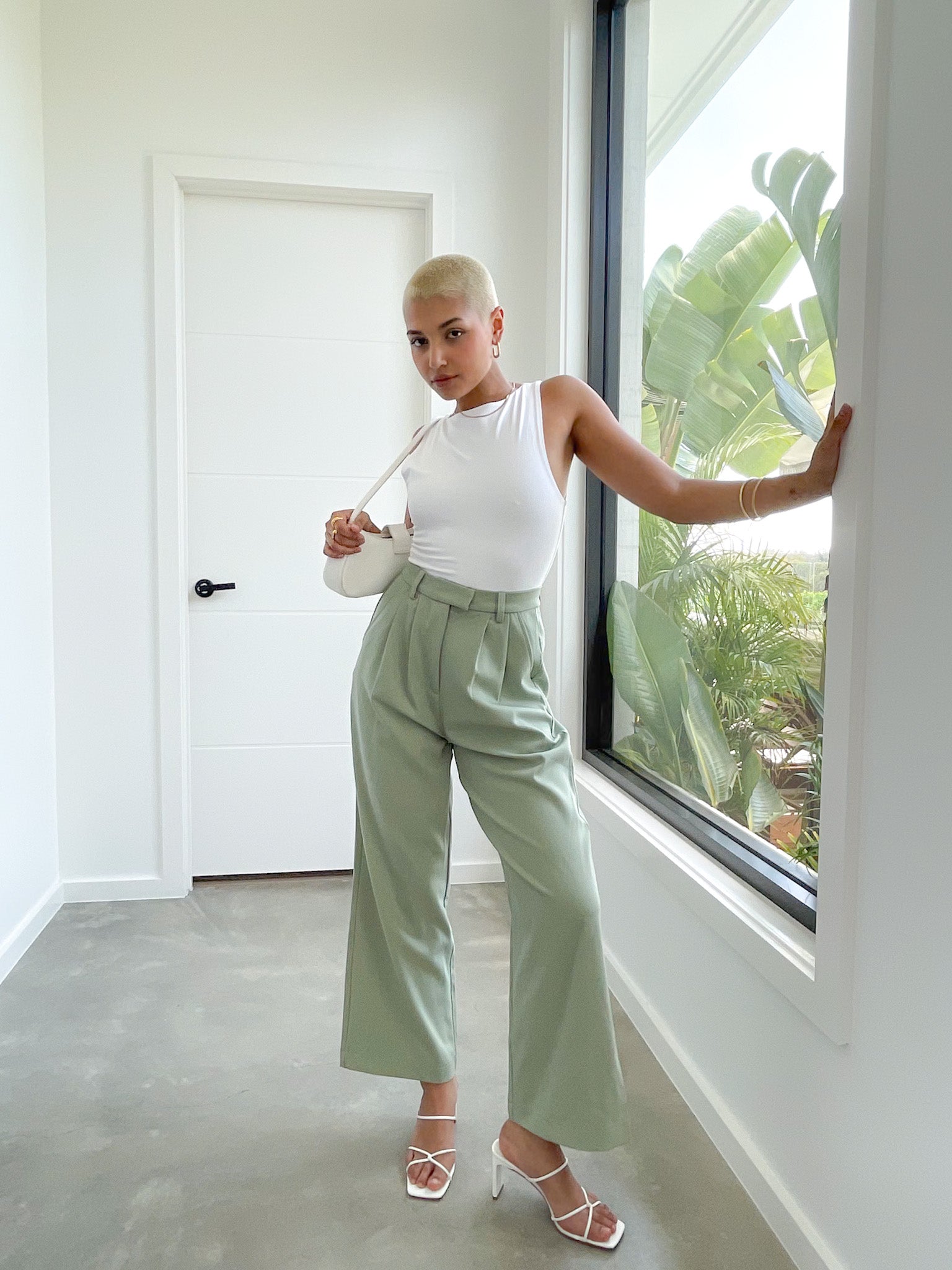 DOWNTOWN WIDE LEG PANT WHITE