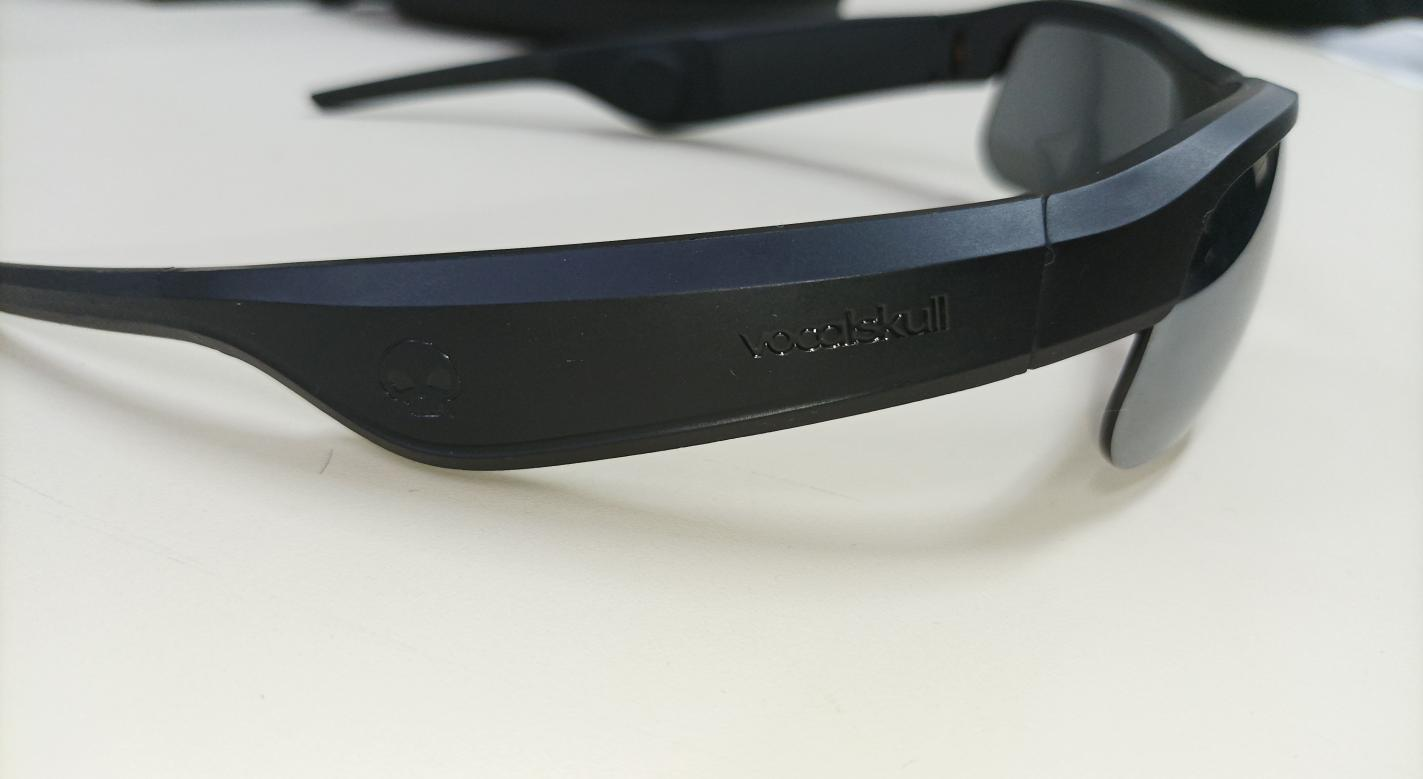 vocalskull sports bone conduction sunglasses