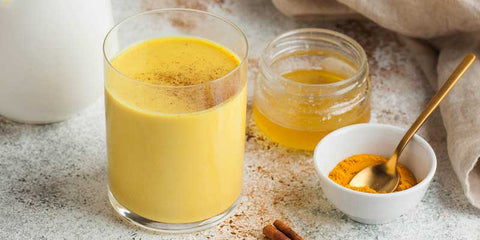 recette moon milk ashwagandha curcuma bio amoseeds specialiste des super aliments bio