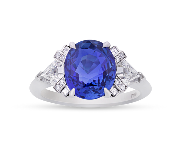 Untreated Sapphire Ring by Raymond Yard, 4.07 Carats