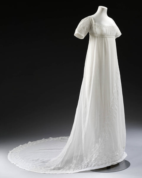 Wedding dress, about 1807, England. Museum no. T.12:1-2013. © Victoria & Albert Museum, London