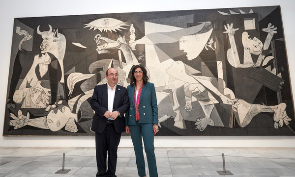 Miquel Iceta from the Ministry of Culture and Sport of Spain and Rima Abdul Malak, Minister of Culture of France. September 12, 2022. Museo Reina Sofia. 