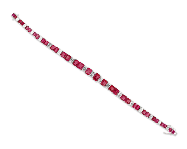 Red Emerald Bracelet, 9.00 Carats