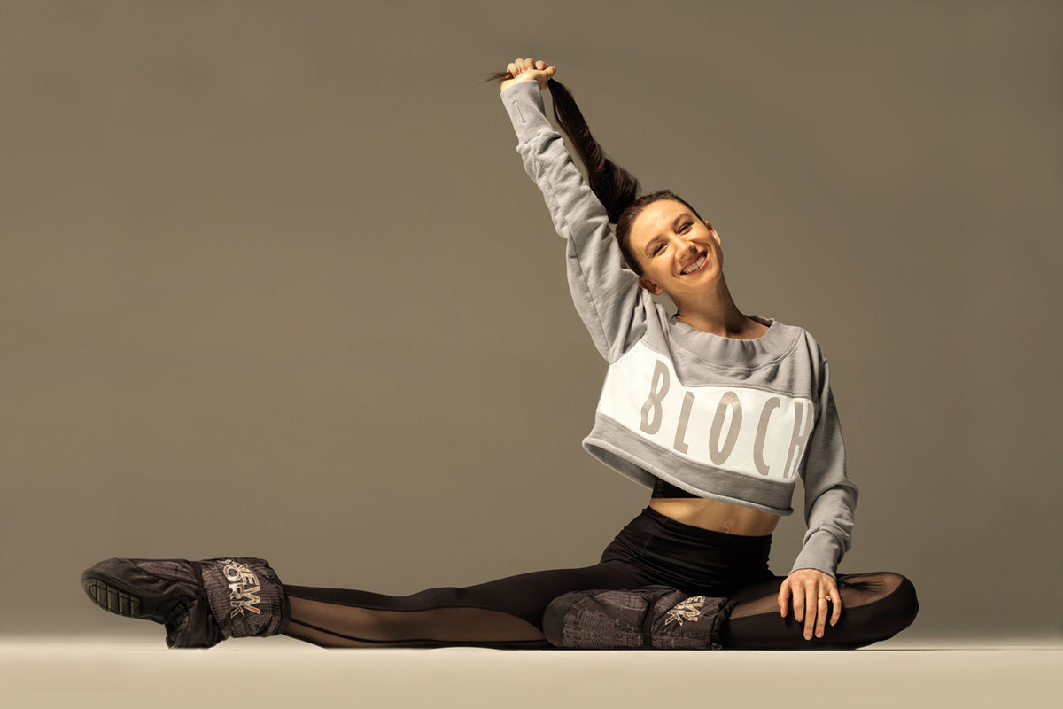 Isabella Boylston dancing en pointe wearing BLOCH Terry Warm Up collection and Warm Up Booties