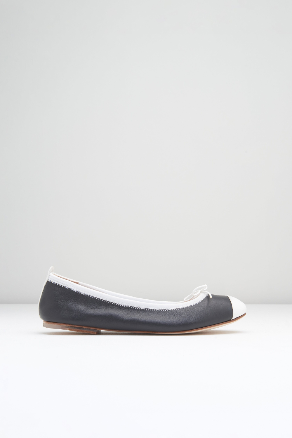 BLOCH Ladies Rigel Ballet Pumps, Black White Leather