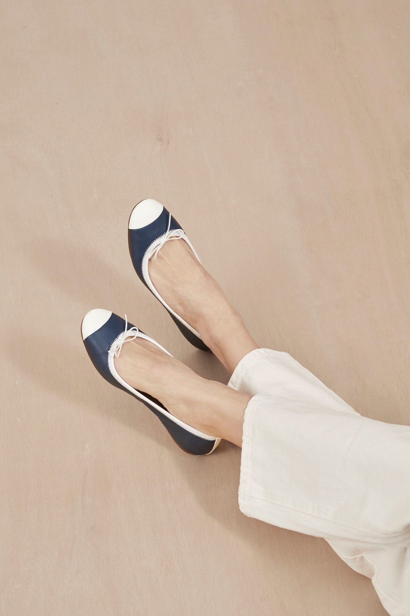 BLOCH Ladies Rigel Ballet Pumps, Navy White Leather