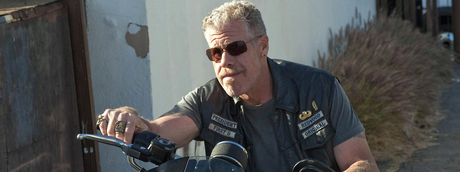 RON PERLMAN Sons of anarchy
