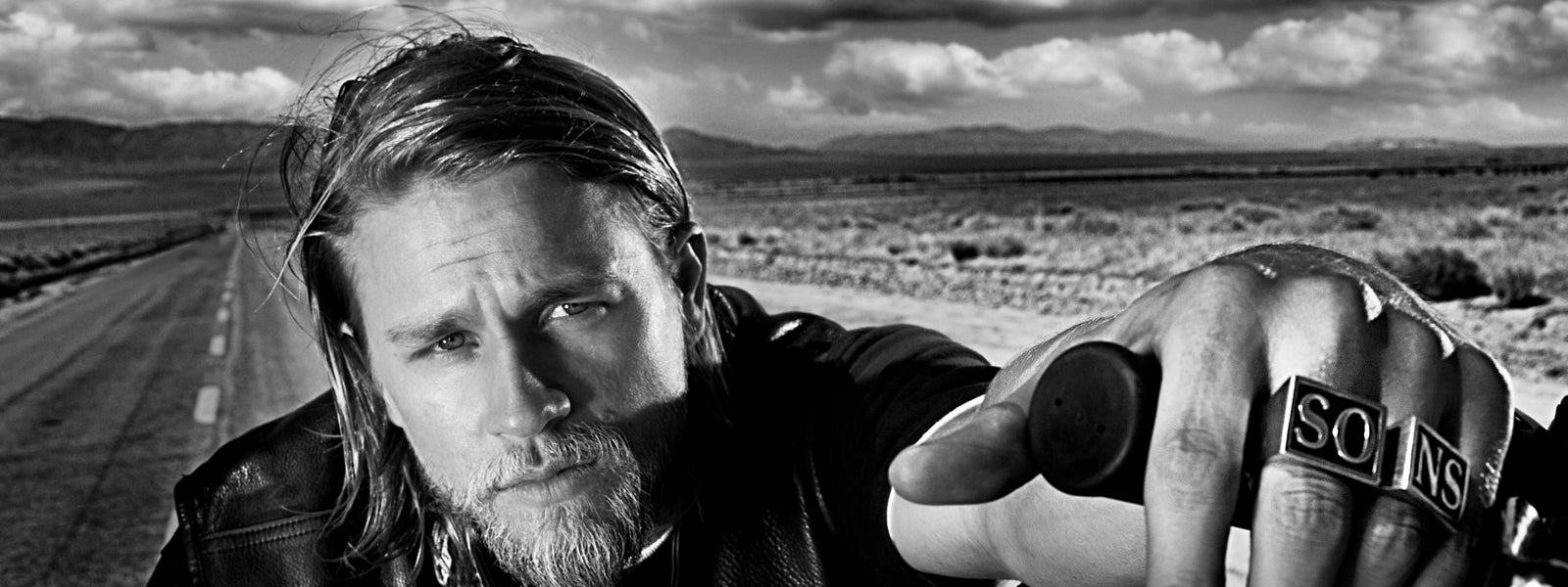 Charlie Hunnam-sOA