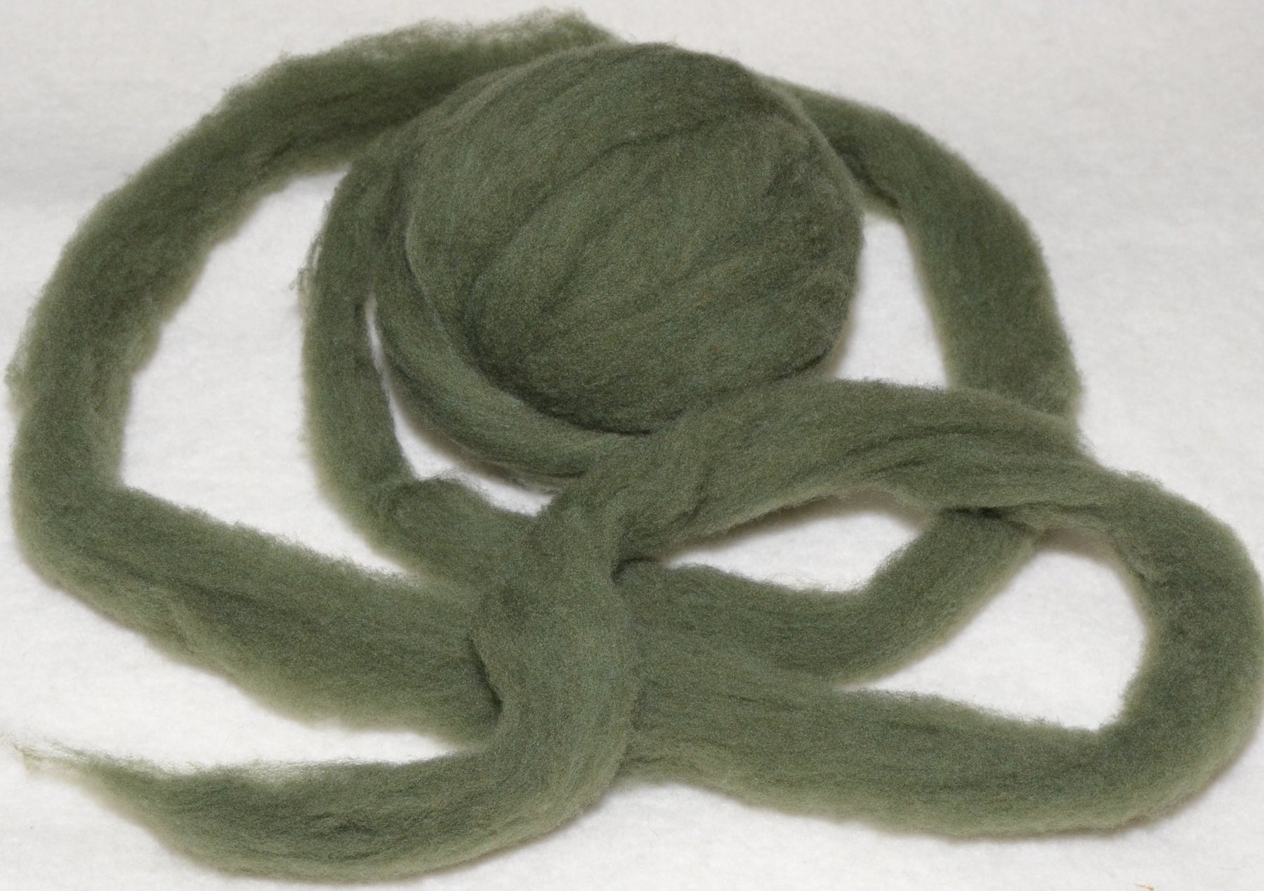 BLACK- American Farm Wool- Merino Wool Roving for Felting, Spinning, W –  FeltLOOM