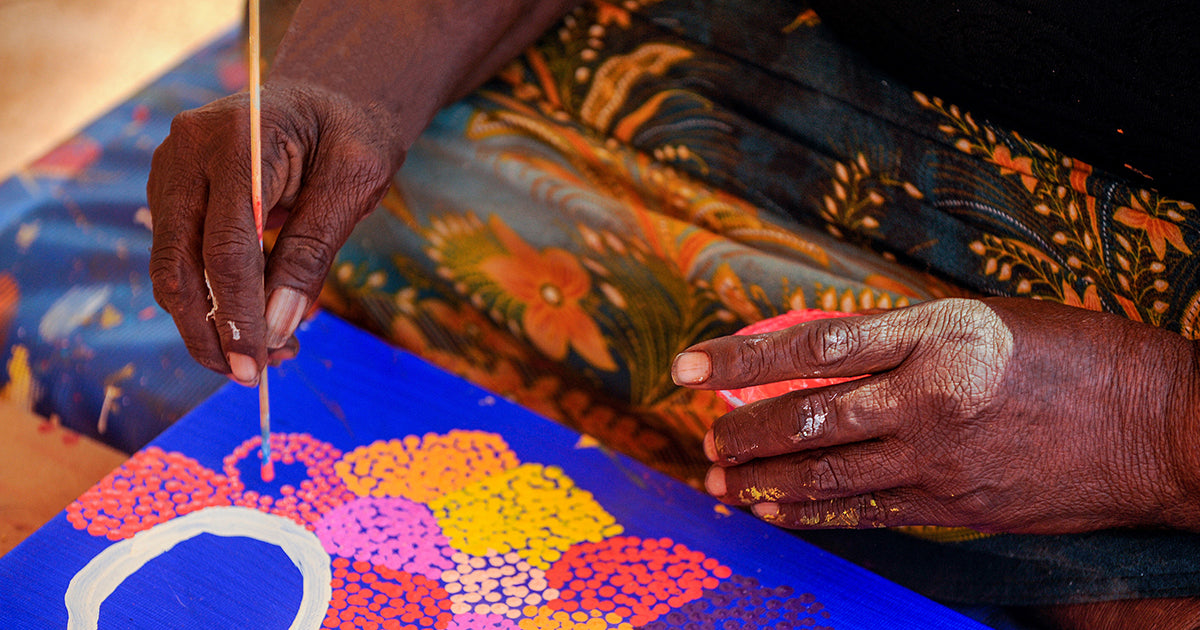 Warlpiri artist, Aboriginal art, dot painting, Warlukurlangu art centre