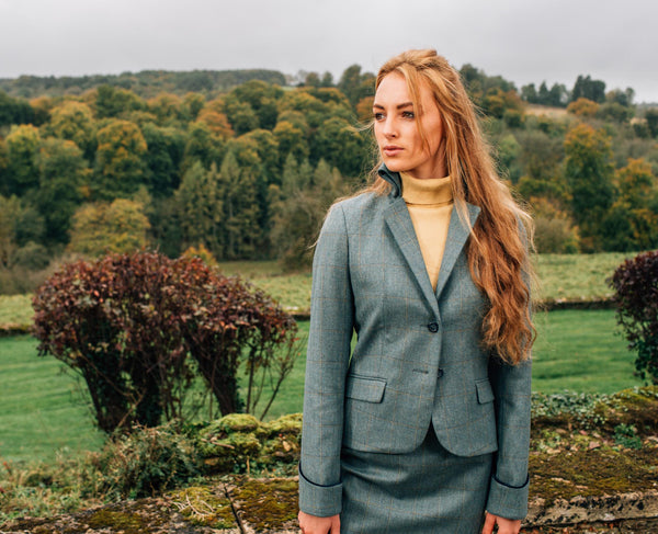 Brief history on how women's suit came into being – Catchy Scoop