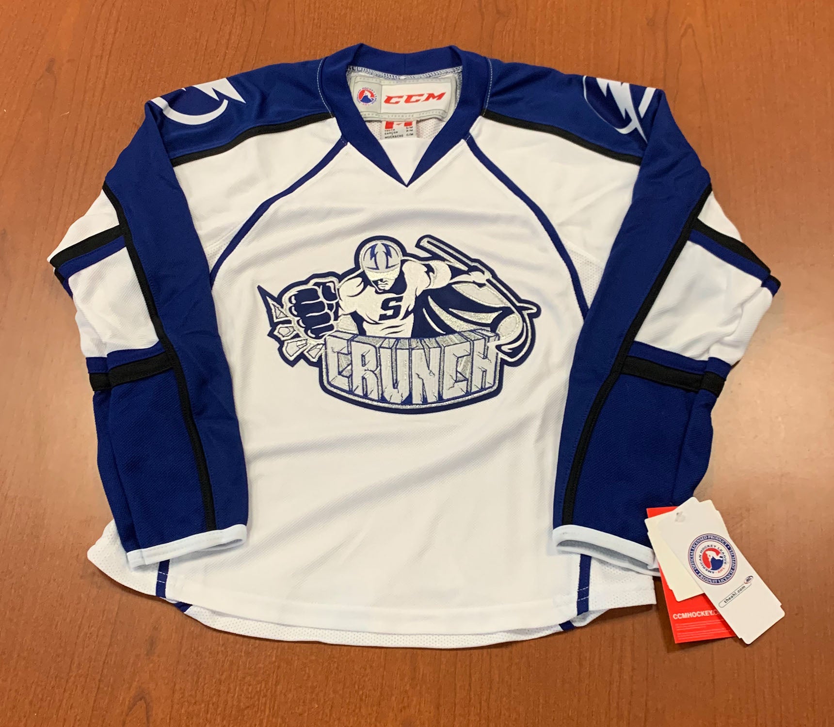 syracuse crunch jersey