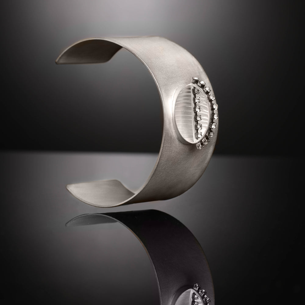 CRESCENT CUFF