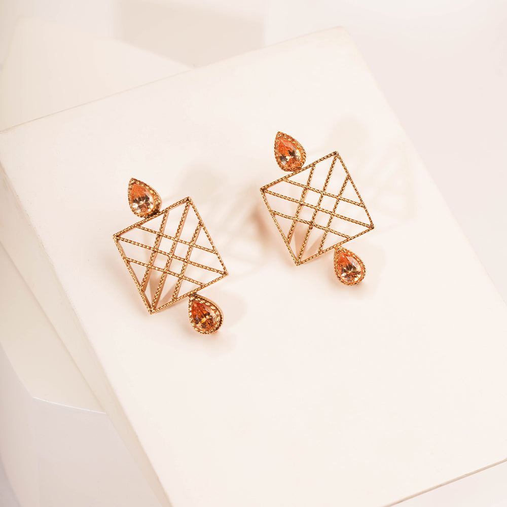 GOLD PLATED SQUARE CHECKED AND PEACH XTL DROPS EARRING