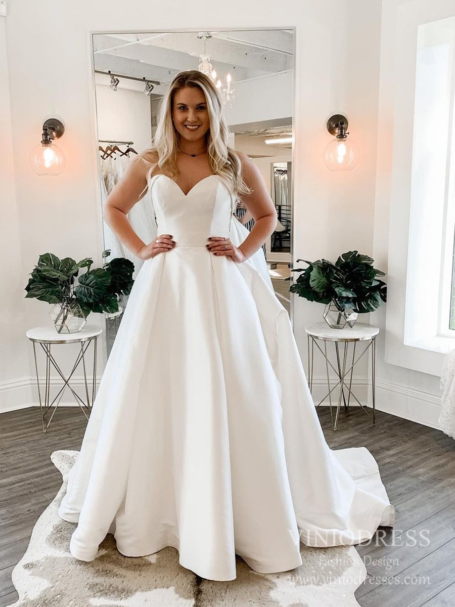 sweetheart strapless ball gown wedding dress