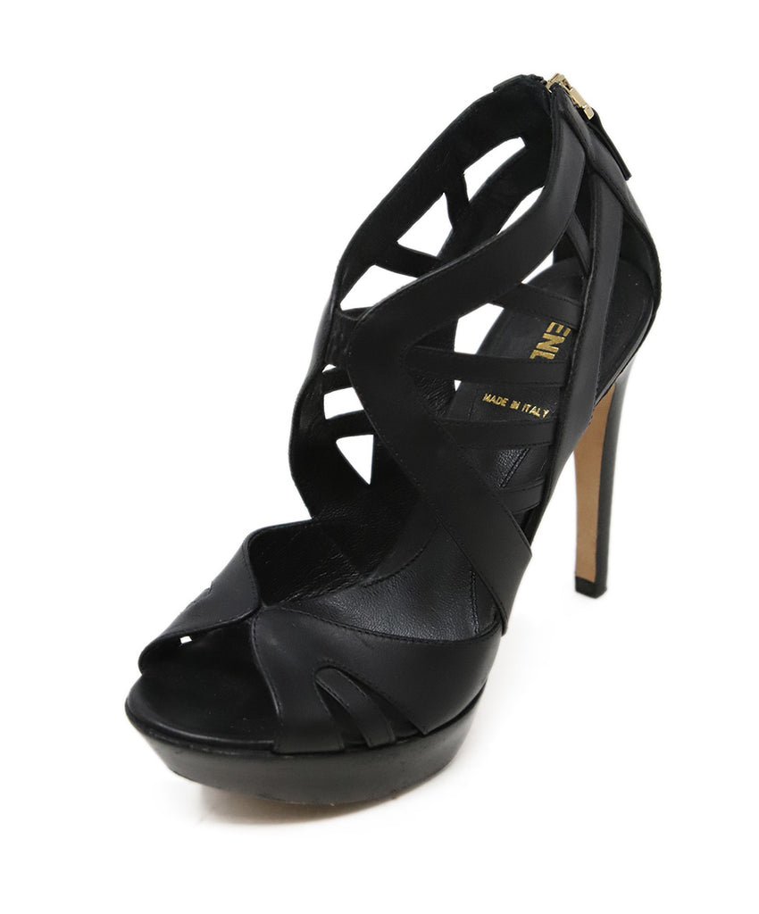 black platform heels size 5