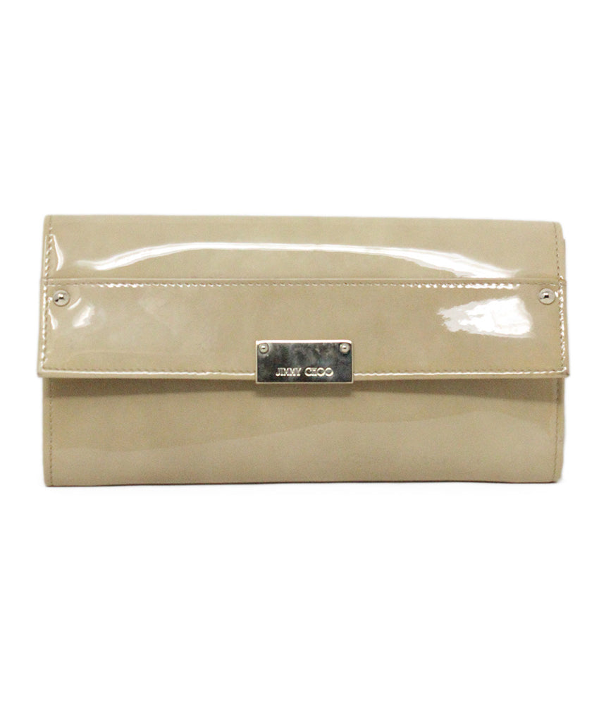 beige patent leather clutch