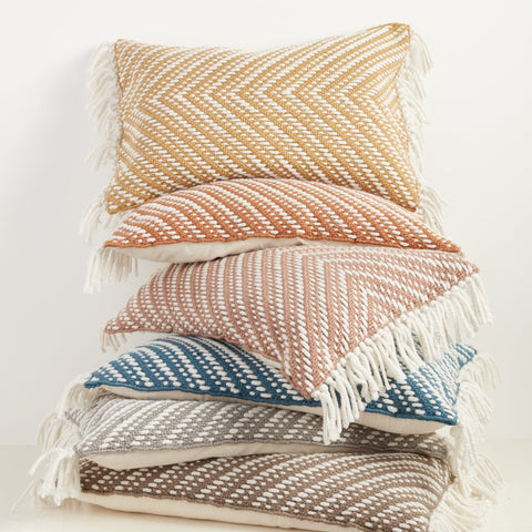 https://cdn.shopify.com/s/files/1/0083/8877/1891/products/jaipur-settia-odessa-indoor-outdoor-pillow-pillows-28701394403379_large.jpg?v=1645905215