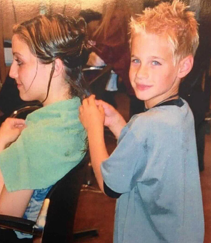 Young Brad Mondo doing someones hair