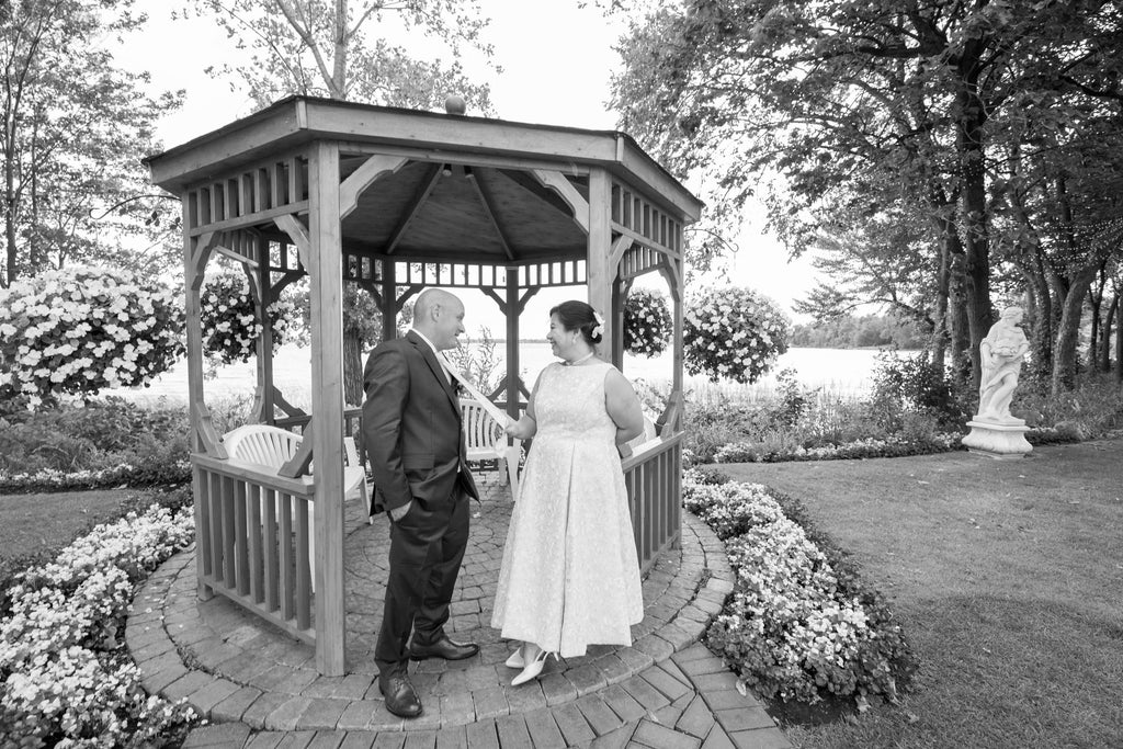 Maria Olaguera Forlini and her husband Danny Forlini celebrated their Filipino and Italian cultures at their intimate wedding in Montreal.